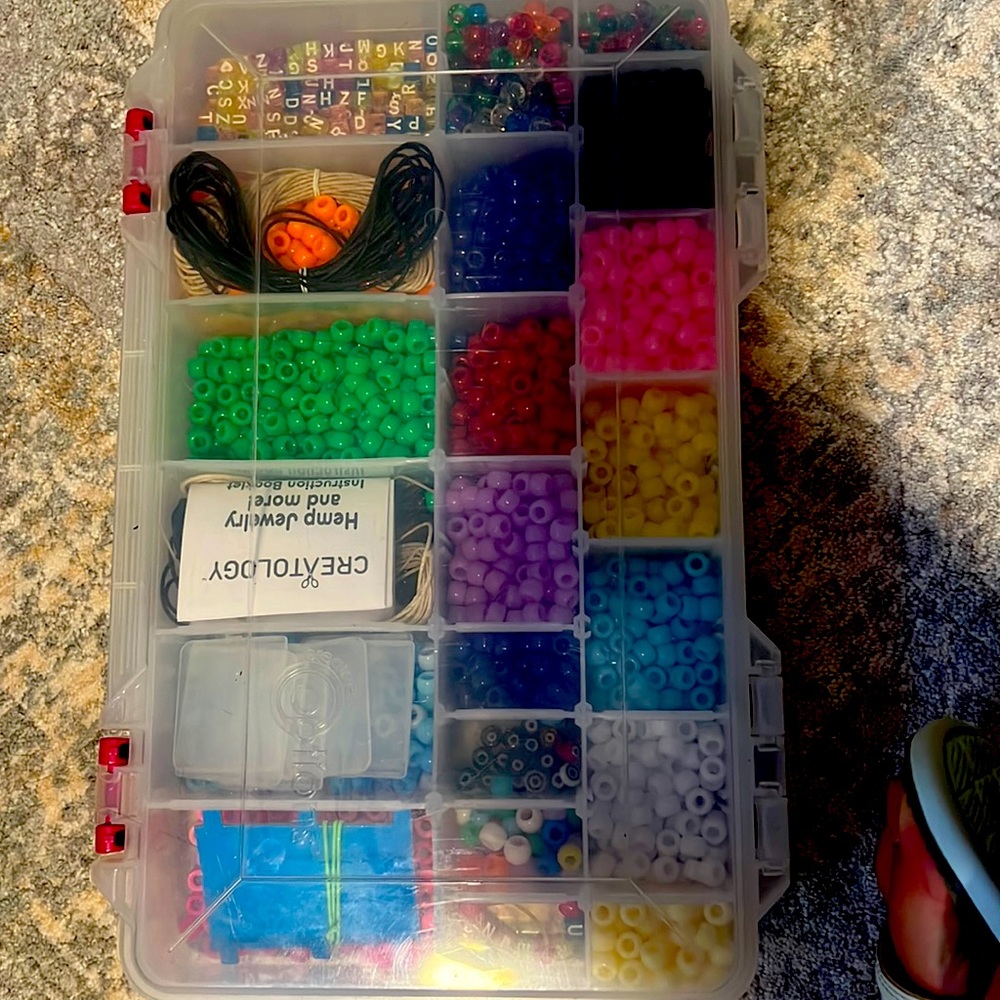 “Like new” beads with organizer